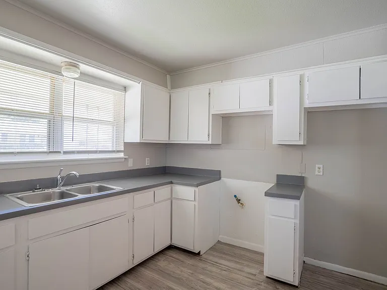 5021 S 85th East Ave — Photo 6