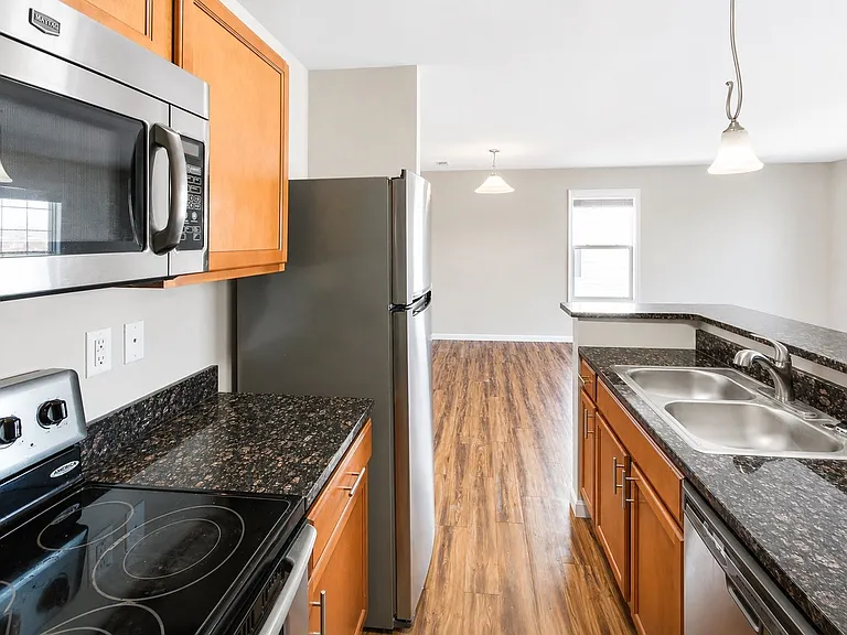 311 Stonewall Creek Dr — Photo 8