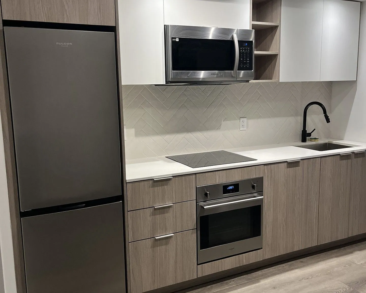 2 bed, $2,300 — Photo 4
