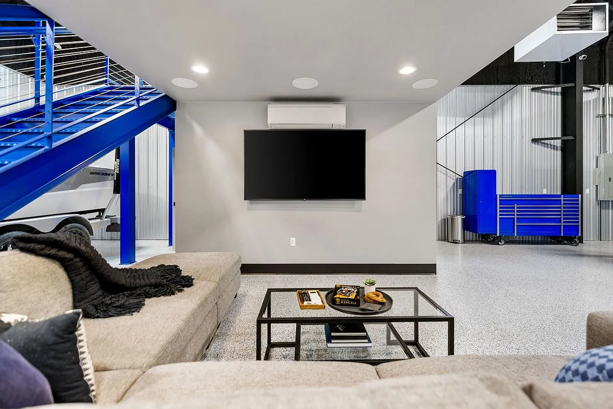 Studio, 1.0 bath, 1000 sqft, $1,965 — Photo 4