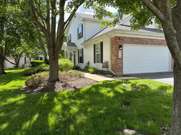 878 Stuarts Dr #878, Saint Charles, IL 60174