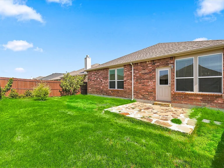 3116 Layla Creek Dr — Photo 23