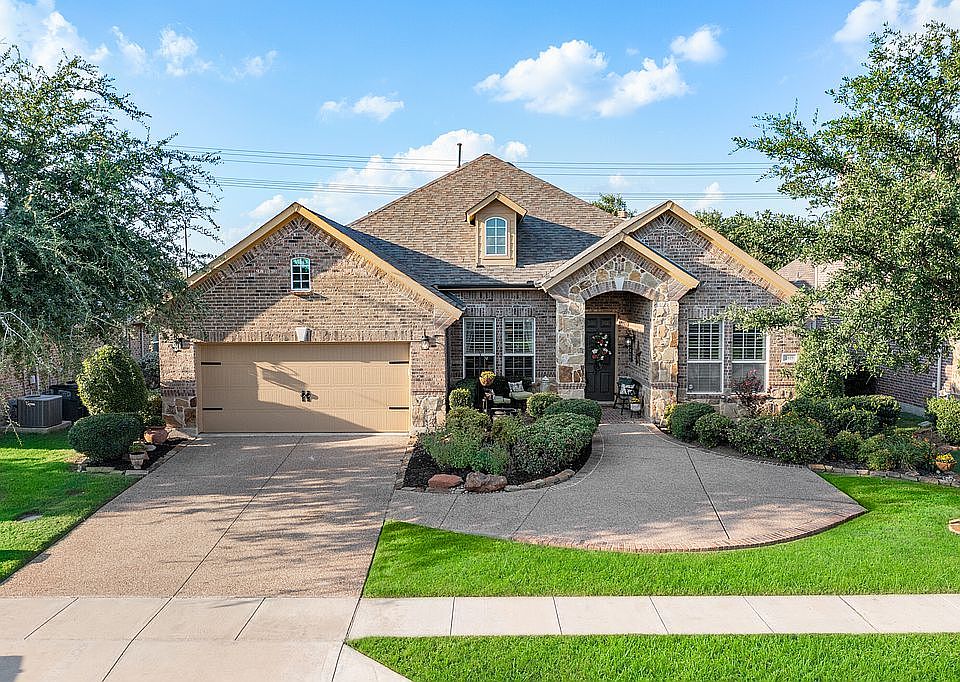 1st image of 2619 Powderhorn Dr