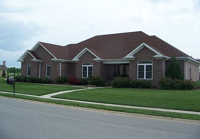 1st image of 407 McAllister Cir