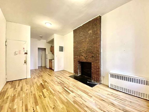 4th image of 227 E 5th St #2W
