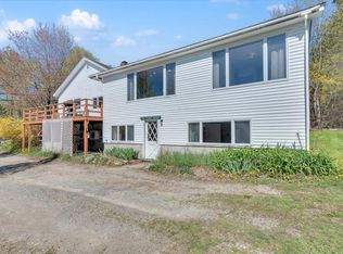 25 State St, Castine, ME 04421