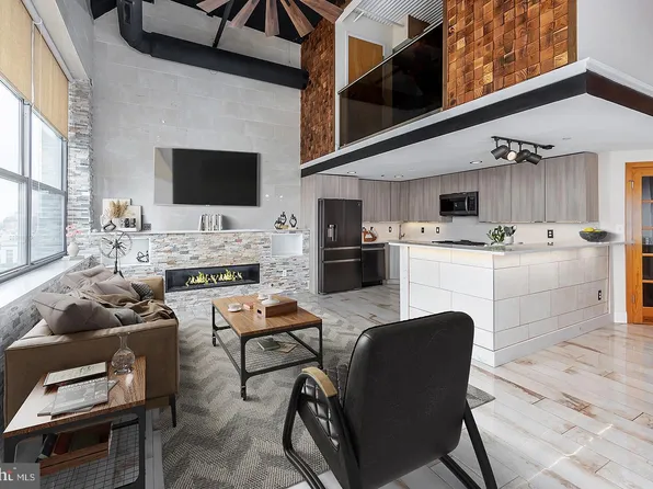 2200 Arch St APT 1211, Philadelphia, PA 19103