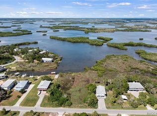 14097 W Sanddollar Ln, Crystal River, FL 34429