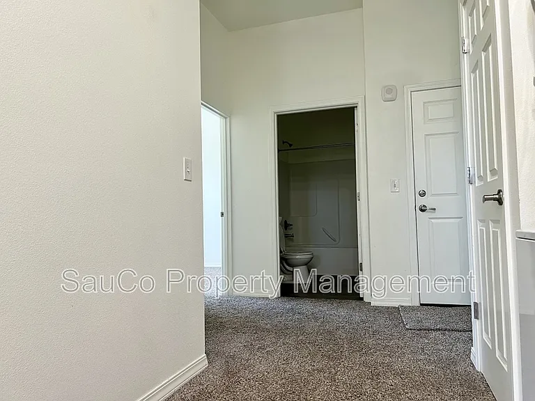 33763 E Columbia Ave #16 — Photo 3