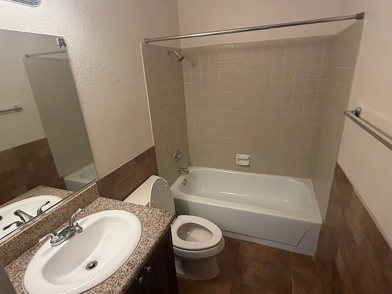 6920 Dunsbach Way #C — Photo 5