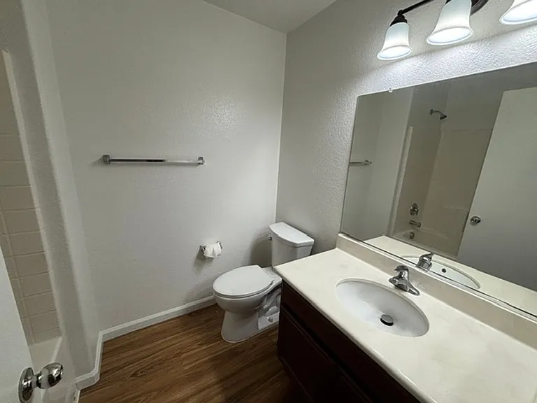 642 W Brewer Rd #122 — Photo 10