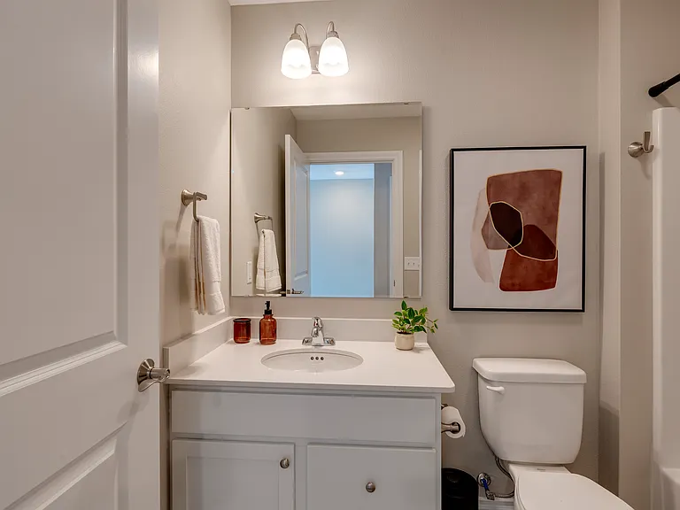 Harbor Town Townhomes — Photo 13