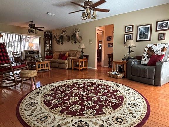 3rd image of 2309 Woodbend Cir
