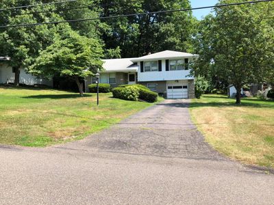 32 Garden Ave, Mountain Top, PA, 18707