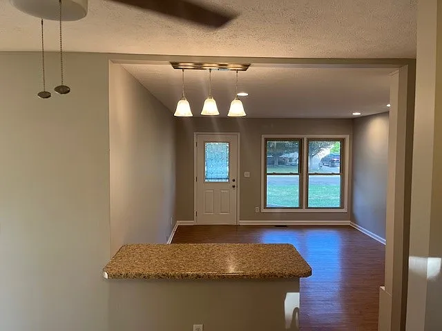 30 Sleepy Hollow Ct — Photo 8