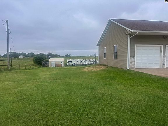 5th image of 449 NW 10th Ave