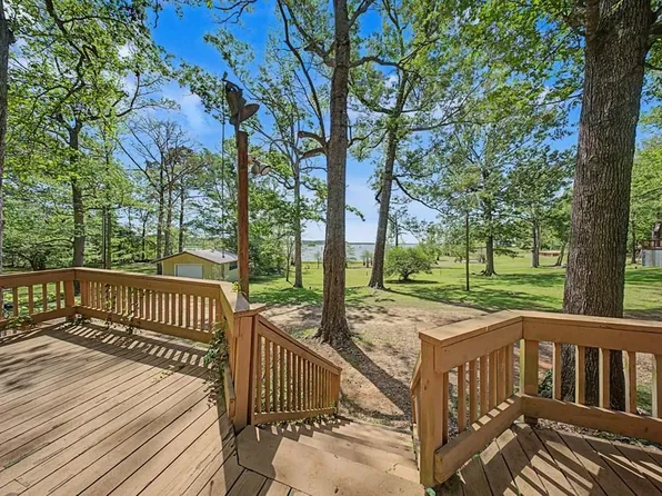 195 County Road 4804 E, Broaddus, TX 75929