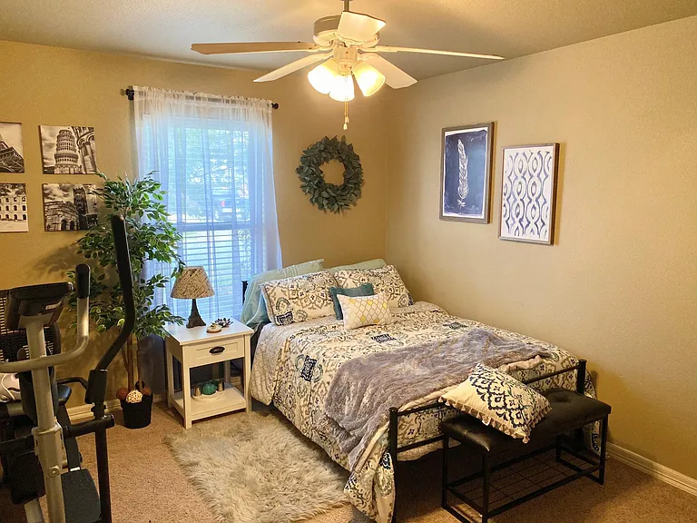 Guest Room 1