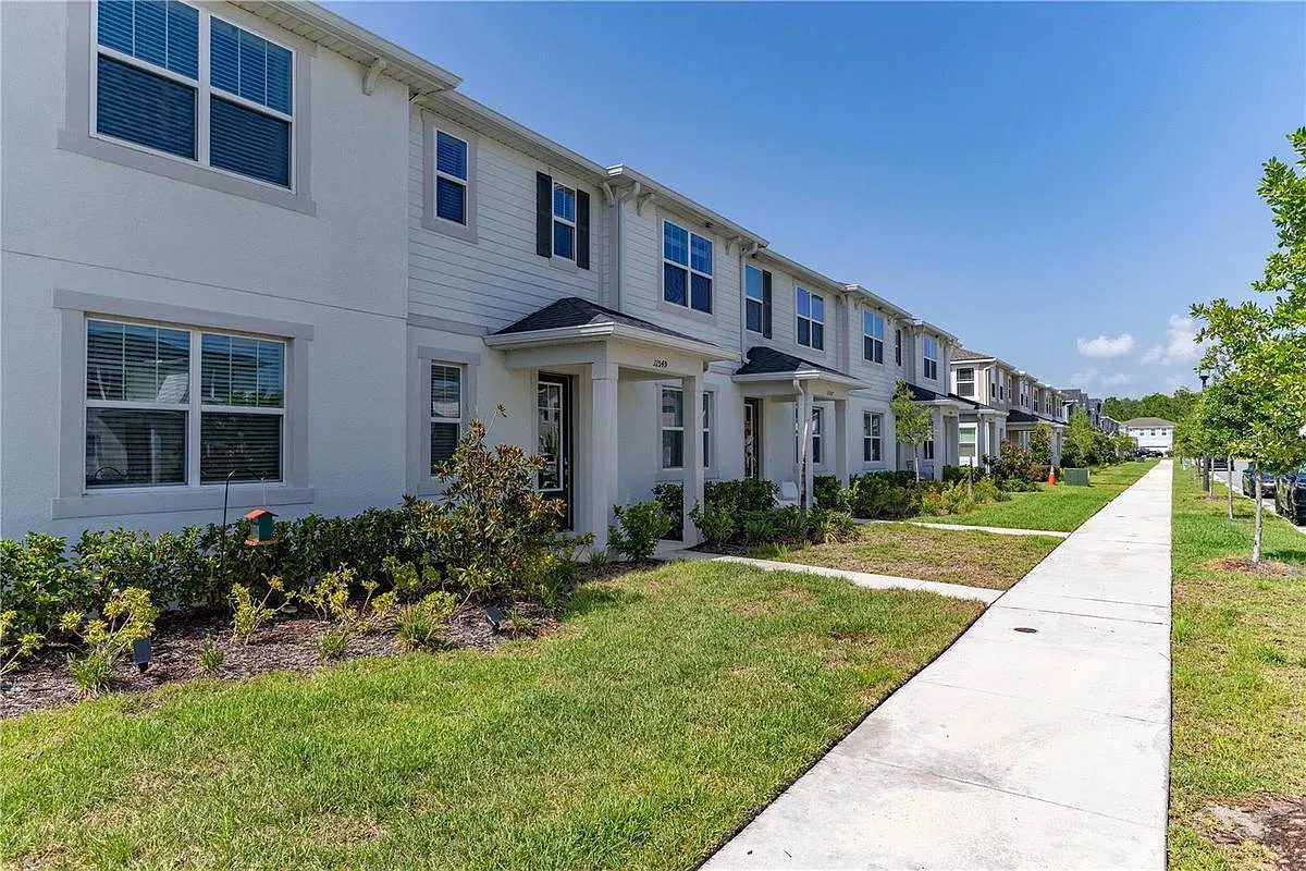 11549 Straits Way — Photo 3