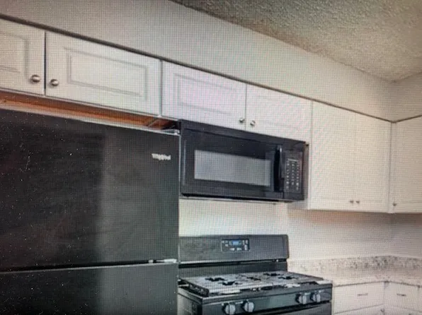 230 Meadowlink St, Houston, TX 77037