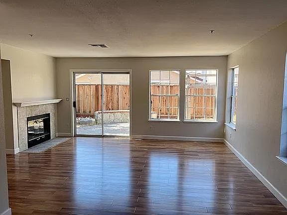 4th image of 32725 Mirabella Dr