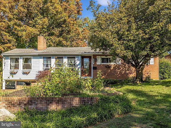 2nd image of 17712 Crest Dr
