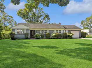 270 Opechee Avenue, Southold, NY 11971