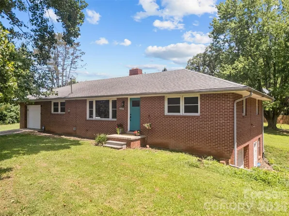 50 Baldwin Rd, Arden, NC 28704