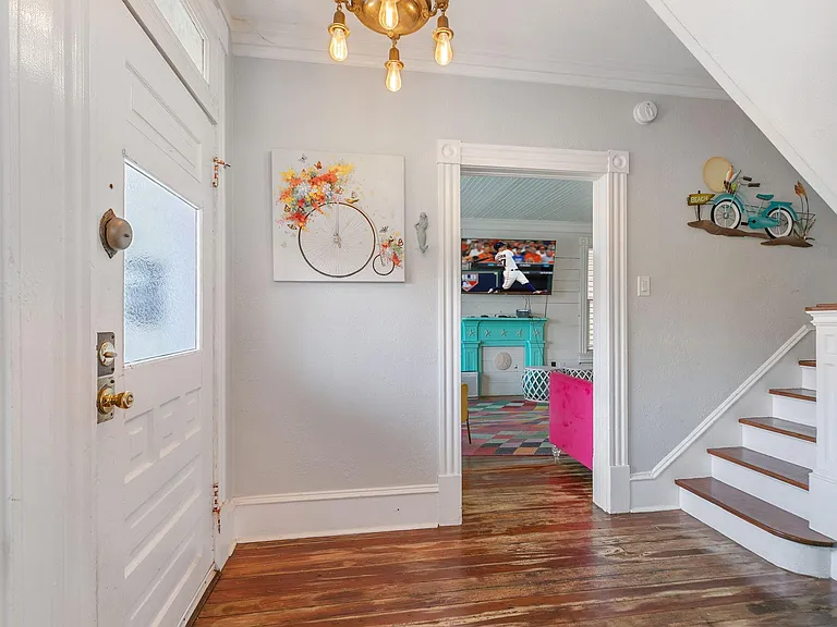 2520 Avenue P 1/2 — Photo 9