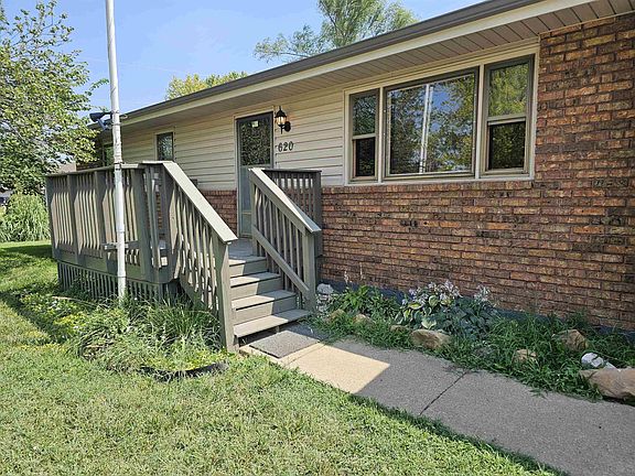 2nd image of 620 Scott Ave