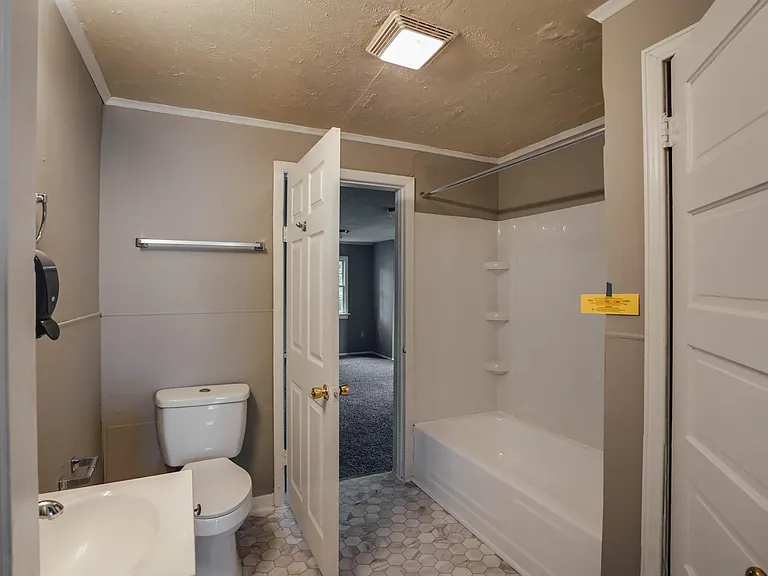 5319 Blueridge Ave — Photo 8