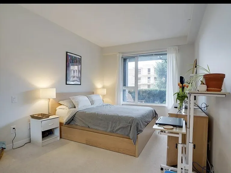 9877 University Cres #103 — Photo 11