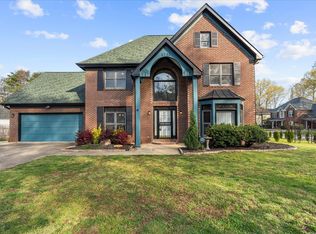 6733 W Point Dr, Hixson, TN 37343