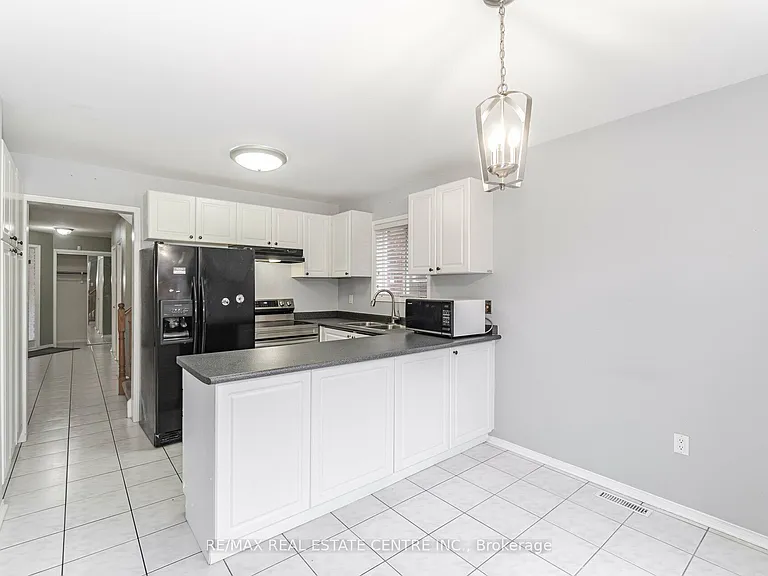 3727 Althorpe Cir — Photo 12