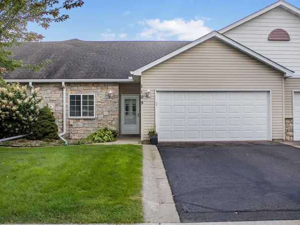1105 Iris Dr, Saint Paul, MN 55127
