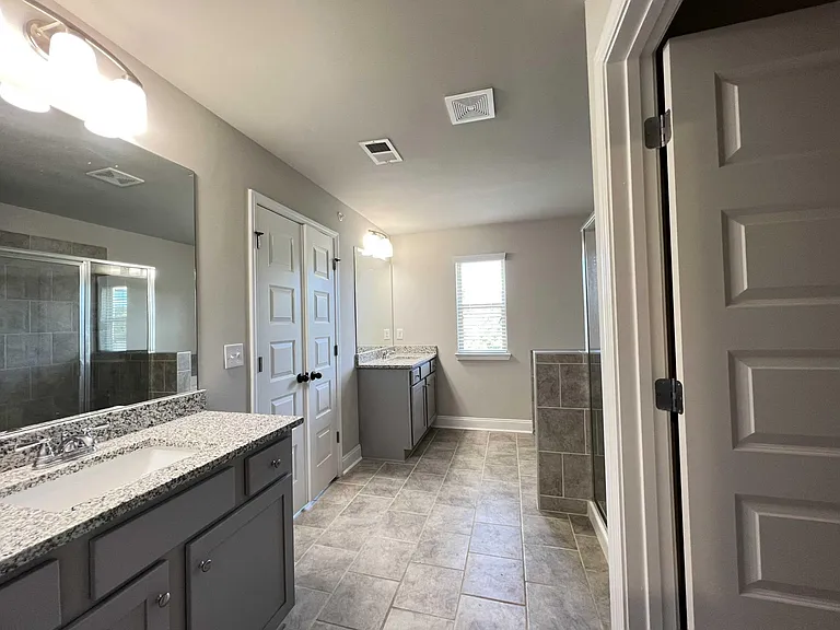 129 Camden Park Dr — Photo 18
