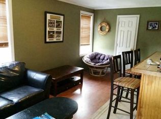 11 Prospect St, Bristol, RI 02809