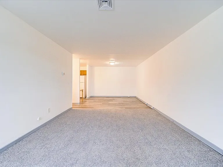216 West Rd #39 — Photo 5