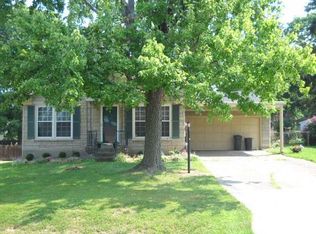 7321 Ridan Way, Louisville, KY 40214