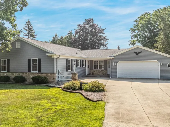 5116 Violet Ln, Oshkosh, WI 54904