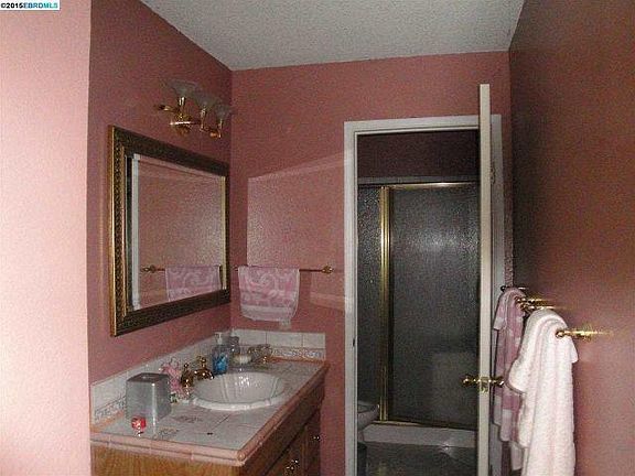 3rd image of 27755 Pistachio Ct
