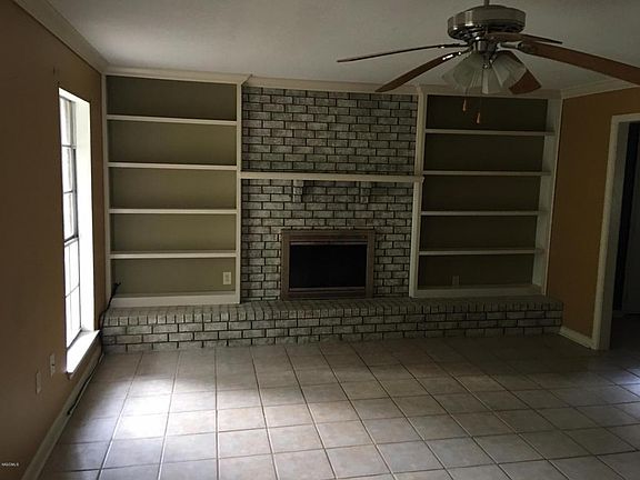3rd image of 45 Joanna Ln