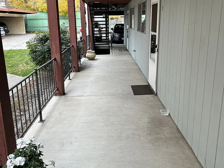 1904 W 2nd Ave #3 — Photo 9