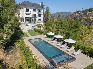 9982 Reevesbury Dr, Beverly Hills, CA 90210