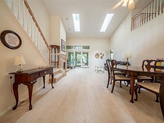 3rd image of 401 Bounty Way APT 184