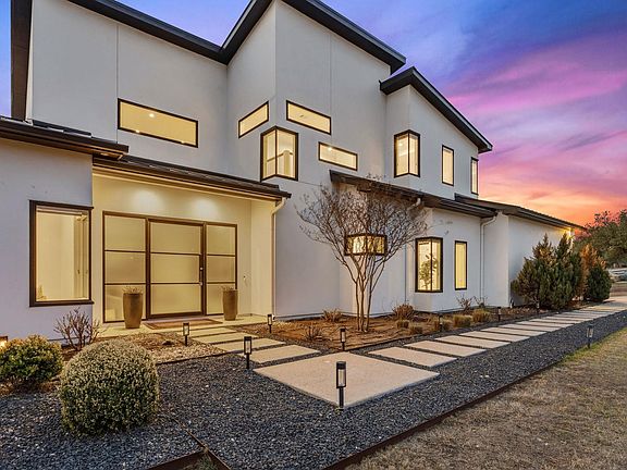 2nd image of 8400 Lakewood Ridge Cv