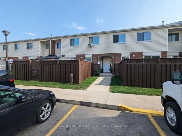 1010 Glen St #124, Oshawa, ON L1J 6J2