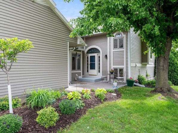 4540 Niagara Ln N, Plymouth, MN 55446