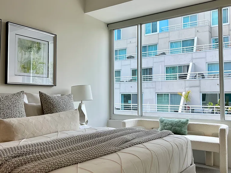 220 Lombard St #116 — Photo 15
