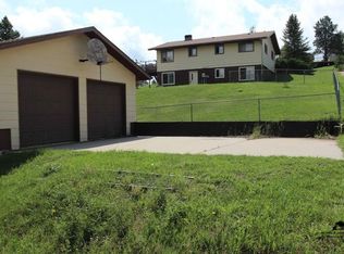 1041 Sherman St, Custer, SD 57730